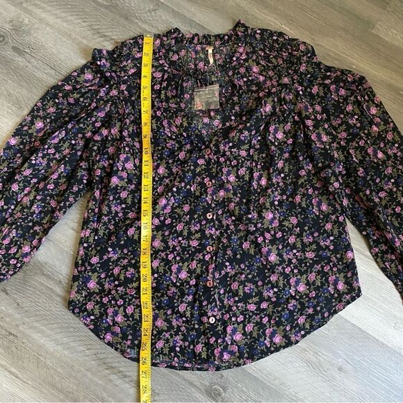 Free People Ruffle Blouse Dark Floral NEW Black Purple Green Small - Picture 9 of 11